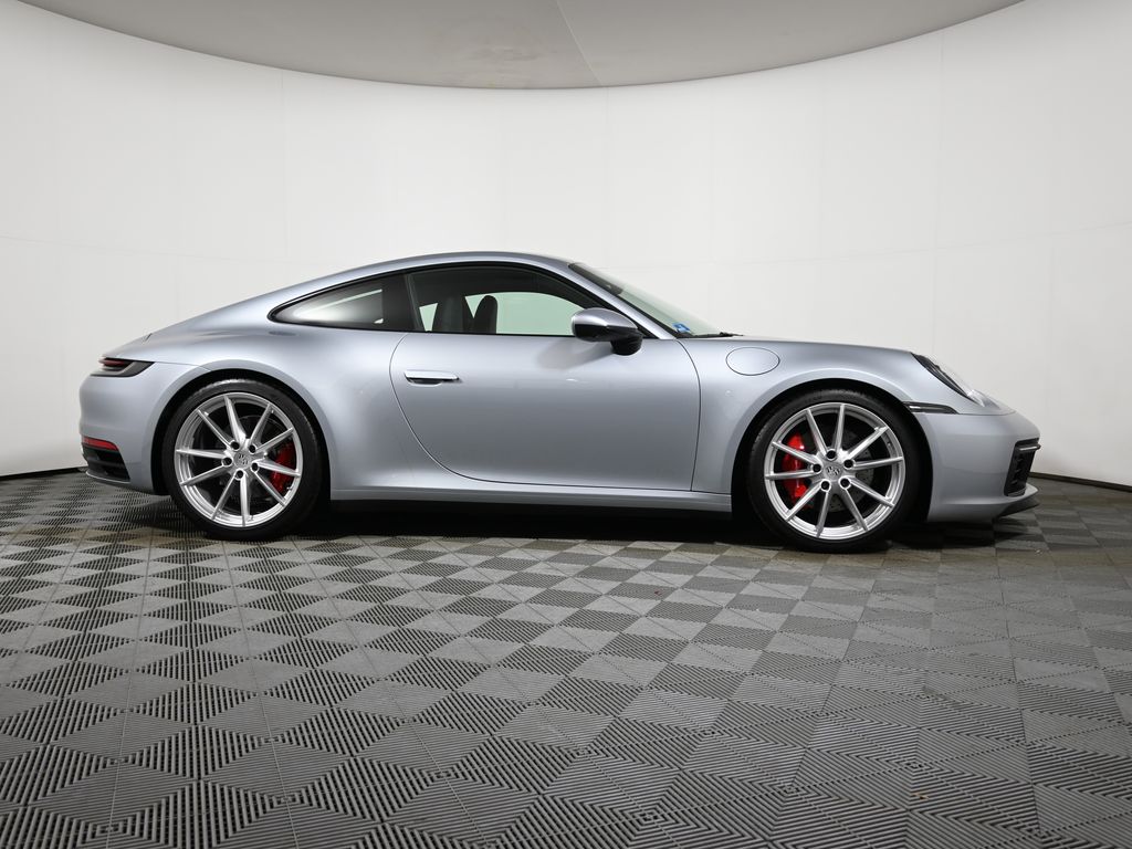 Thumbnail: 2022 Porsche 911 - 8