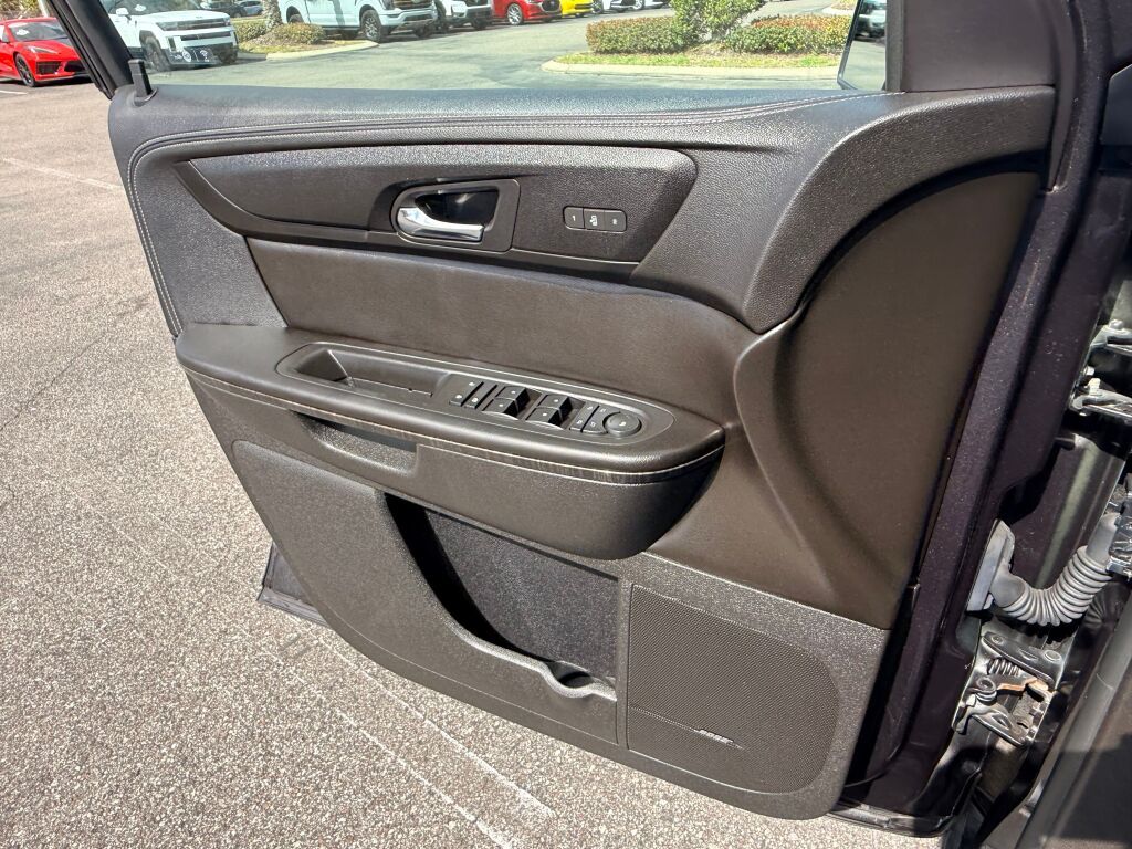 Thumbnail: 2017 GMC Acadia - 22