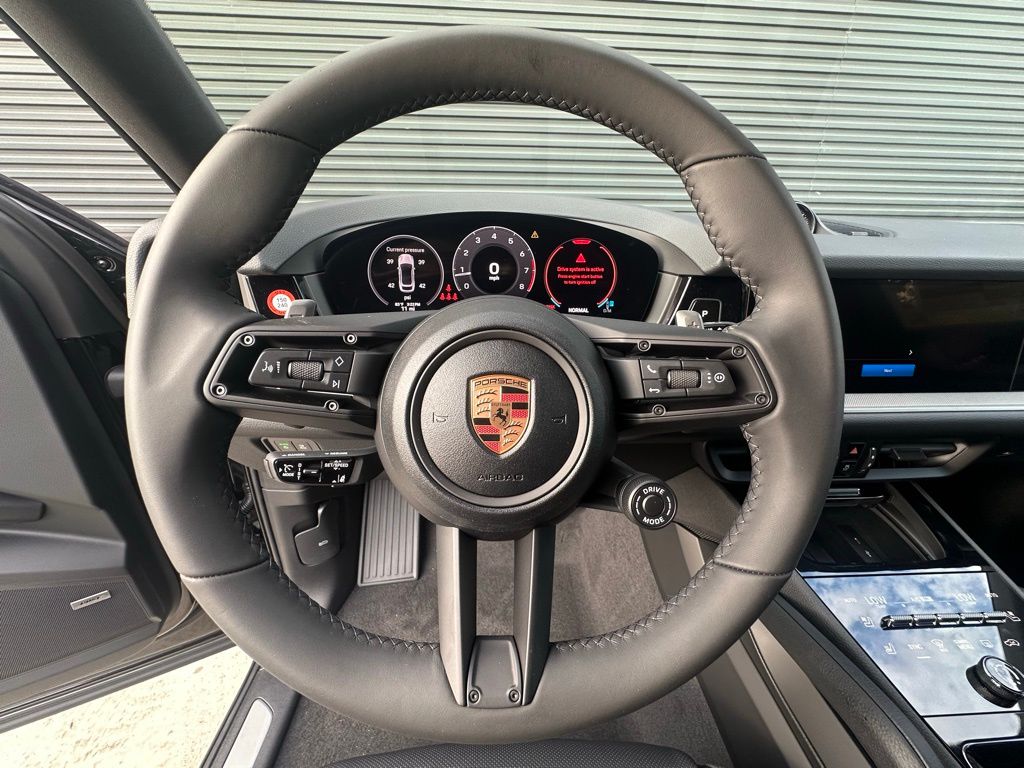 Thumbnail: 2025 Porsche  - 17