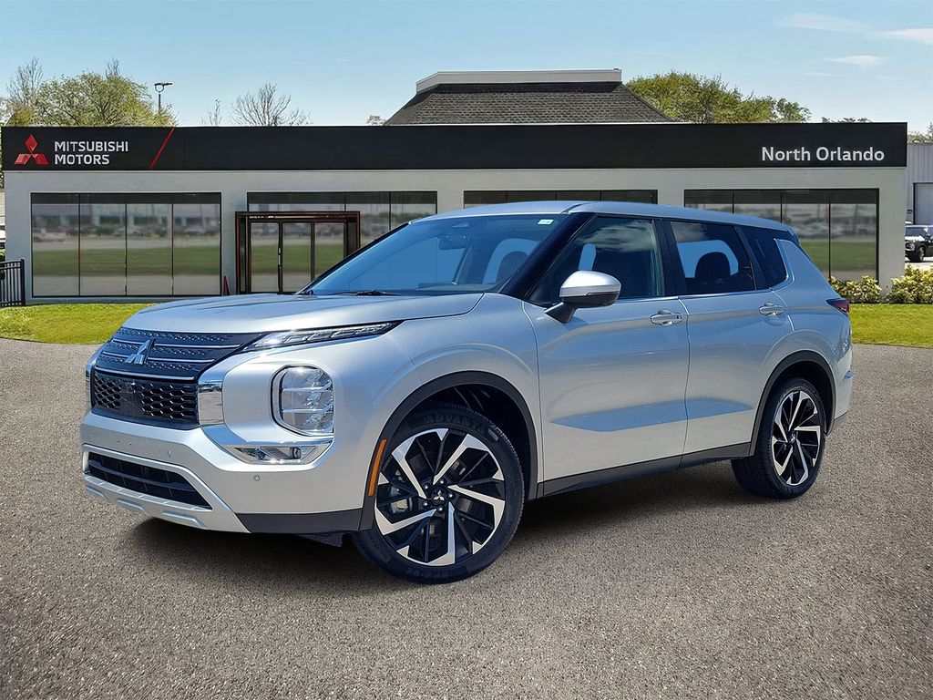2024 Mitsubishi Outlander SE FWD