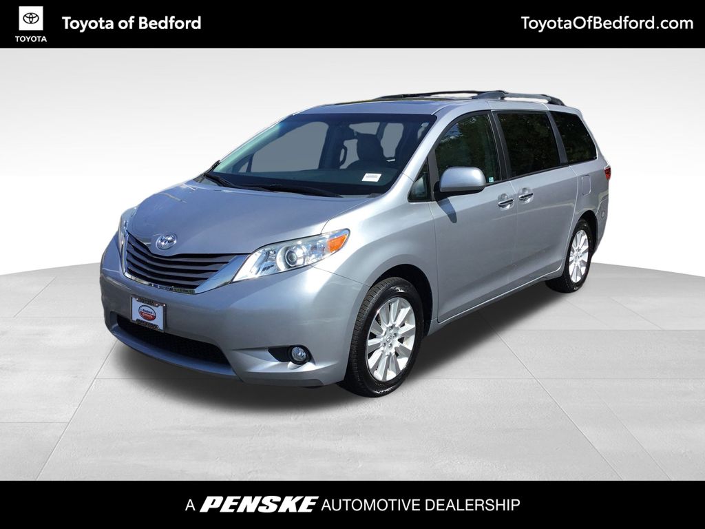 2015 Toyota Sienna XLE -
                  Bedford, OH