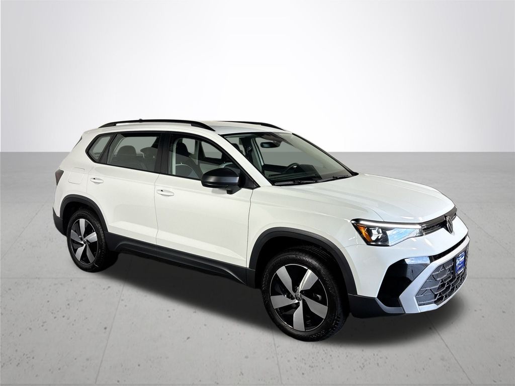2025 Volkswagen Taos S photo 4