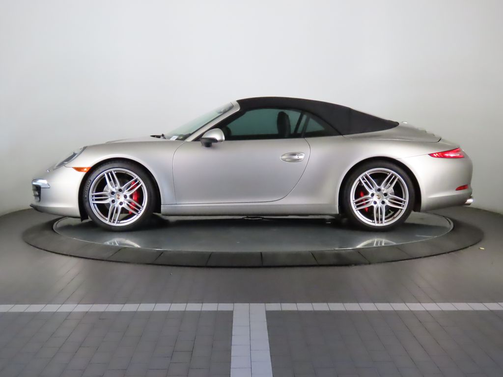 Thumbnail: 2012 Porsche 911 - 2