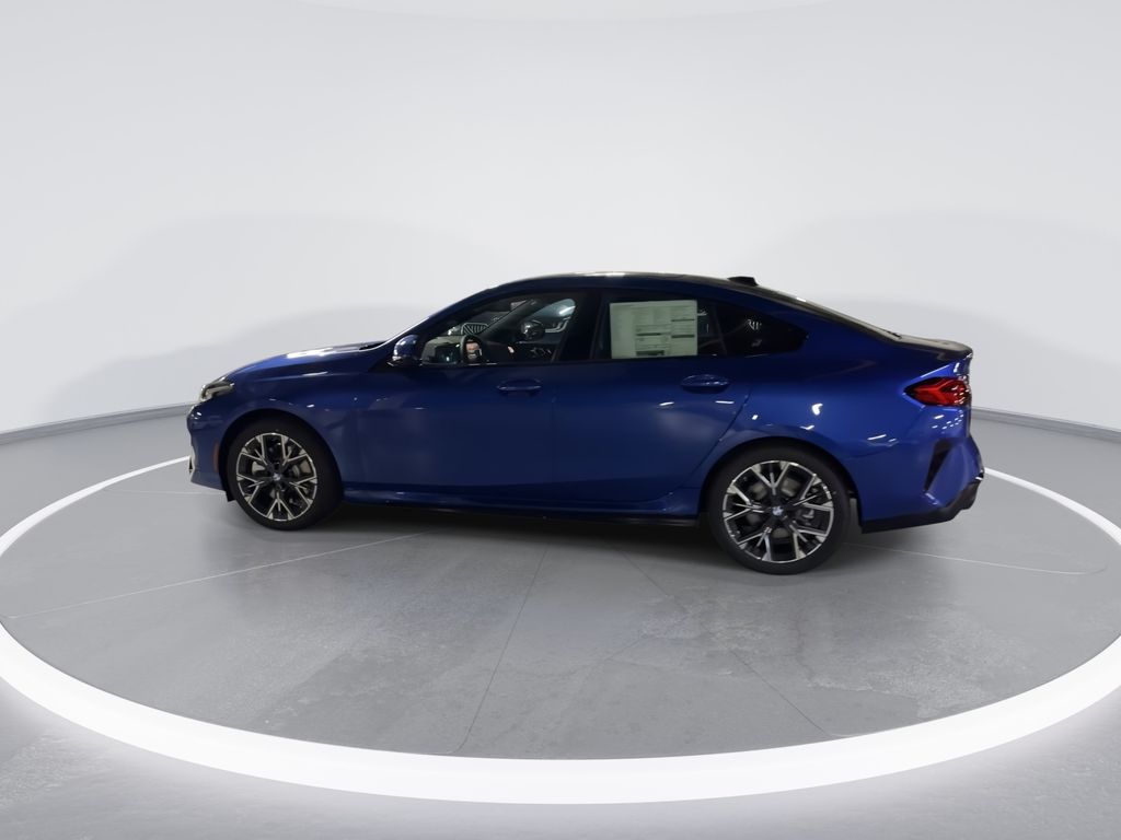 Thumbnail: 2025 BMW 2 Series - 5