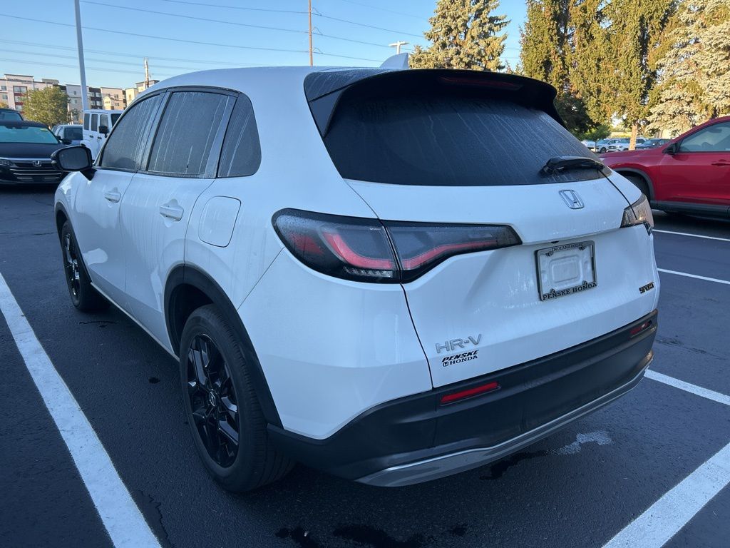 Thumbnail: 2023 Honda HR-V - 2