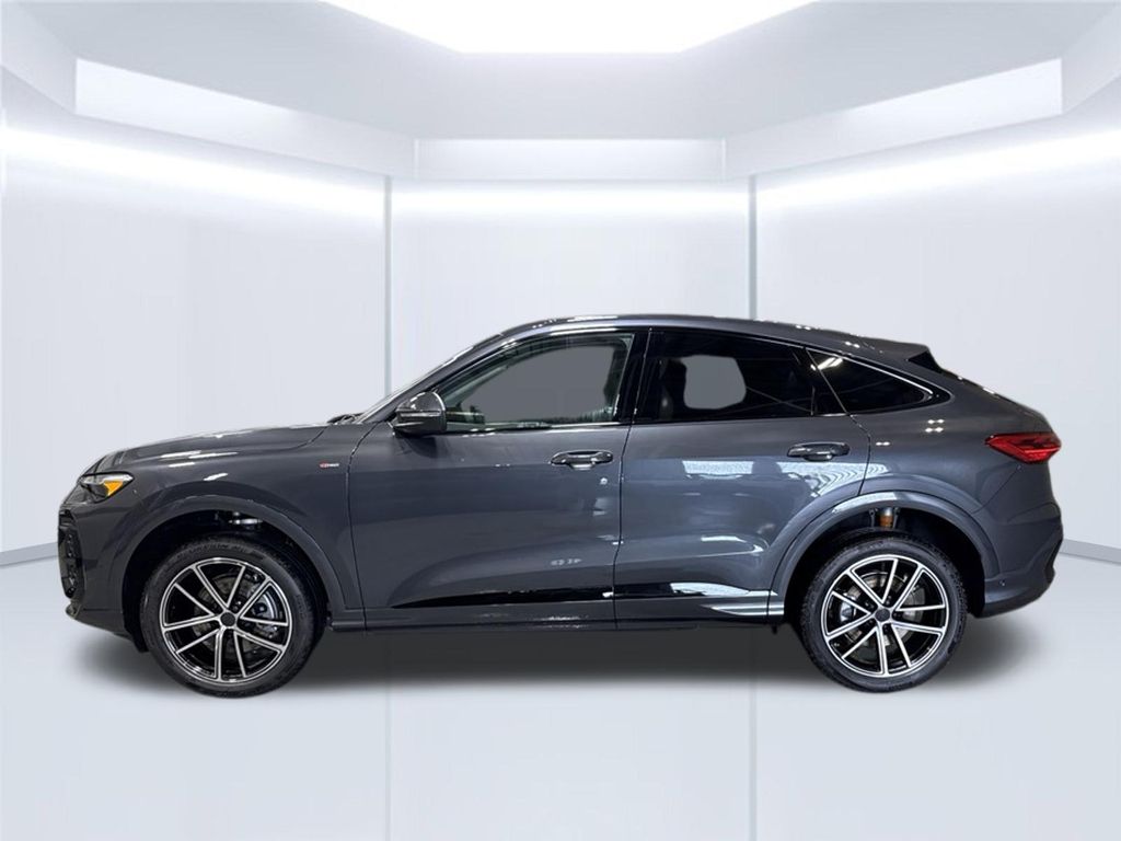 Thumbnail: 2026 Audi Q5 - 2