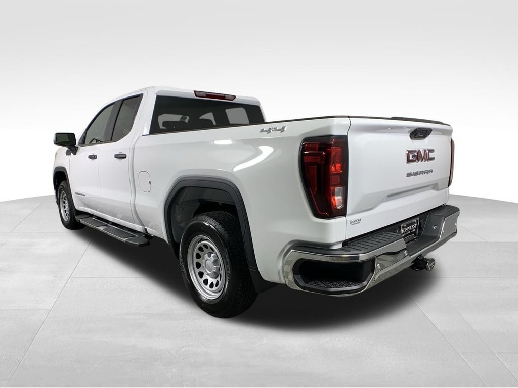 2024 GMC Sierra 1500 Pro 3