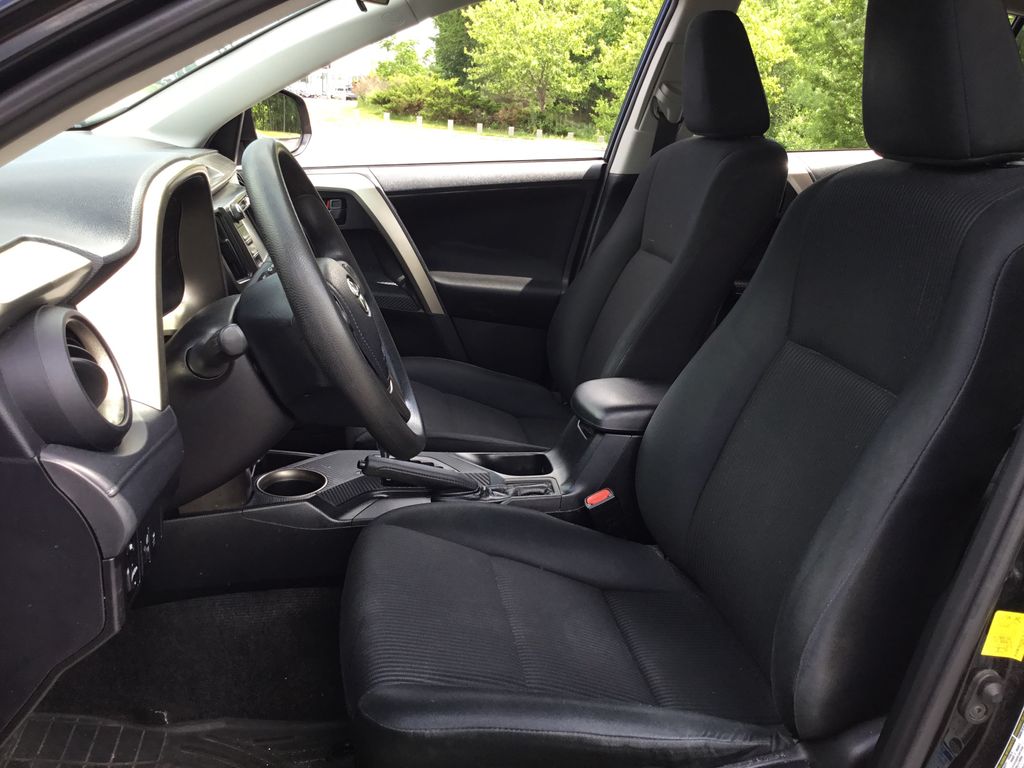 Thumbnail: 2014 Toyota RAV4 - 7