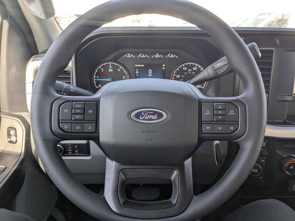 2025 Ford F-350 Chassis XL