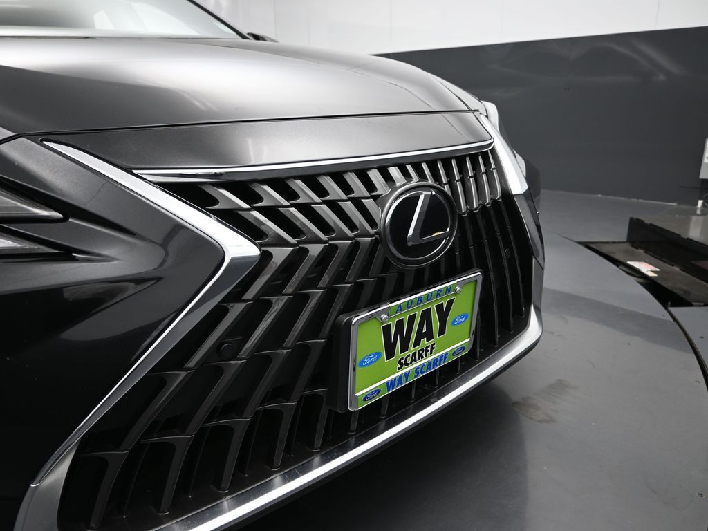 2024 Lexus ES 300h Base