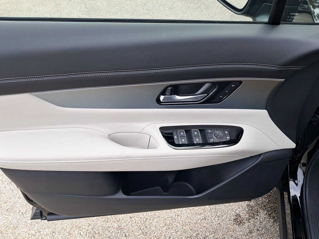 2025 Nissan Murano SL - 10