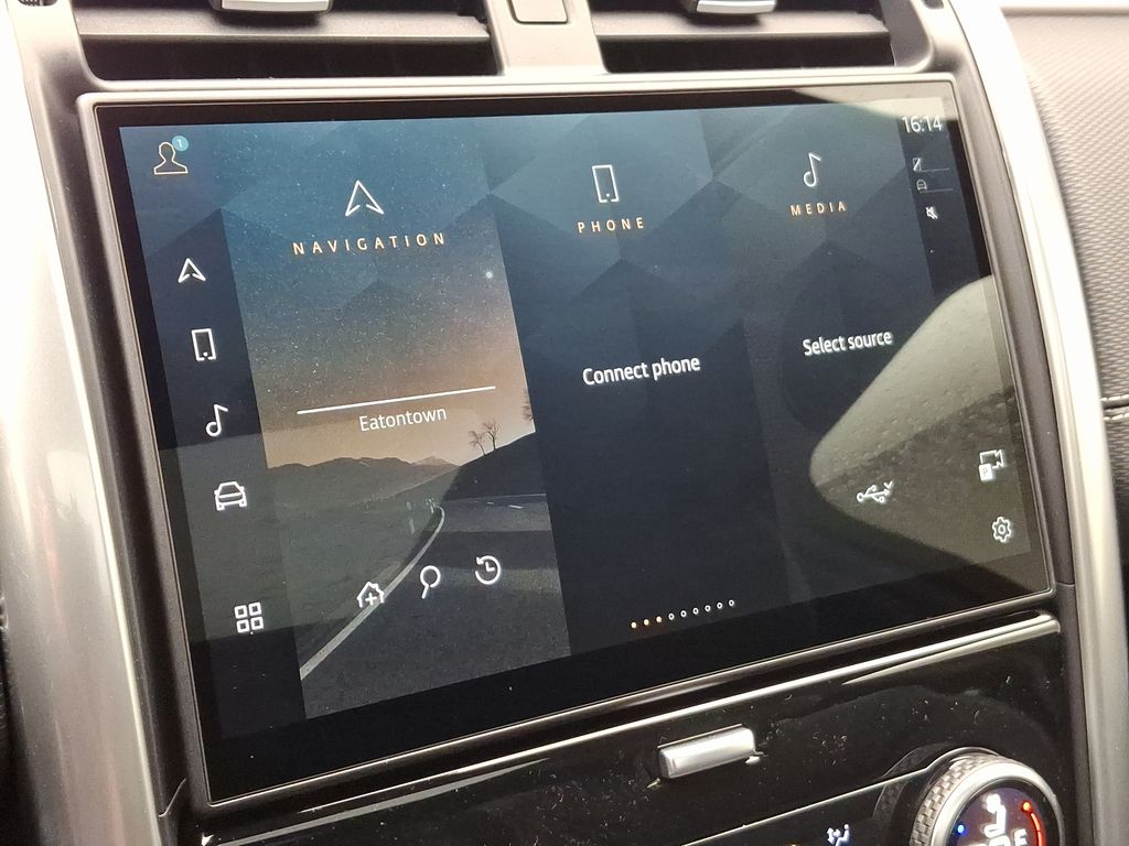 Thumbnail: 2025 Land Rover Discovery - 12