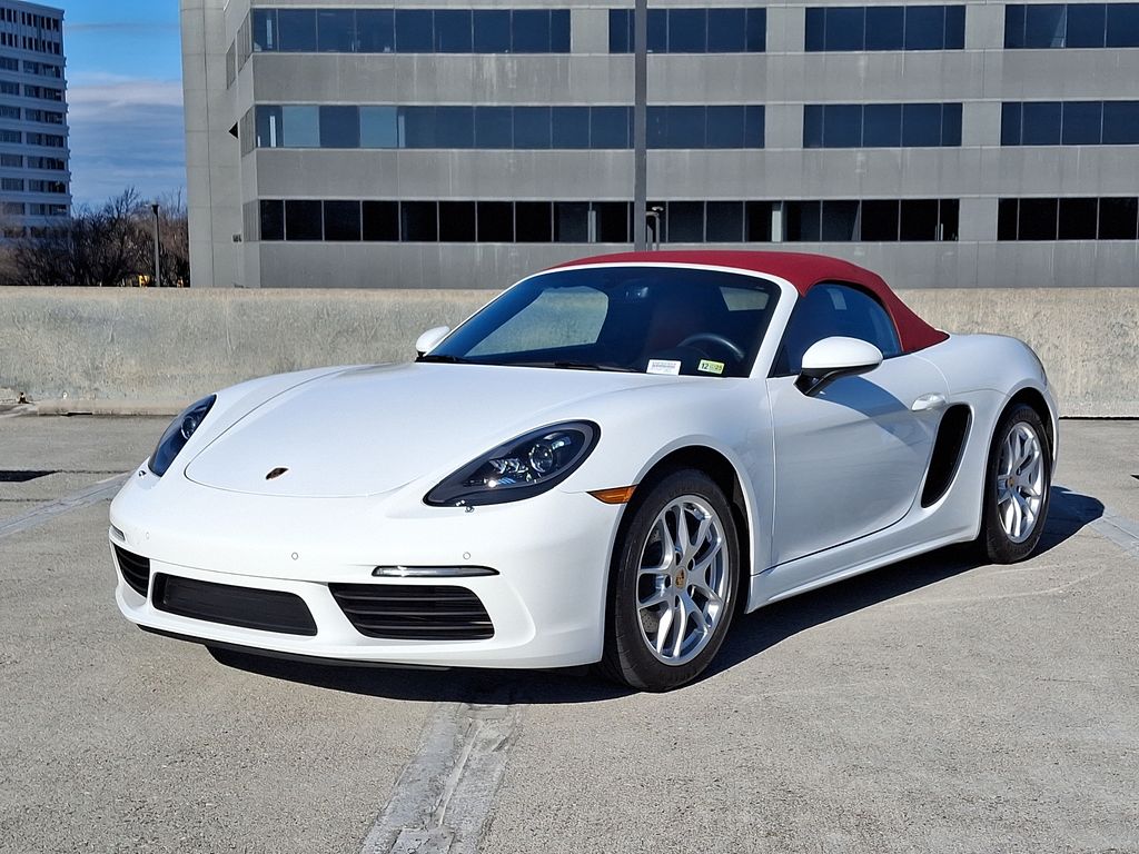 2024 Porsche 718 Boxster  -
                Vienna, VA