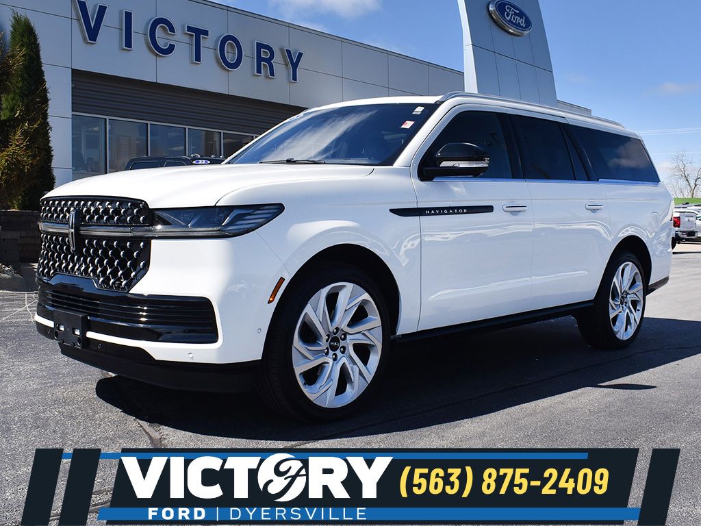 White Metallic 2025 Lincoln Navigator SUV / Crossover Four-Wheel Drive Automatic