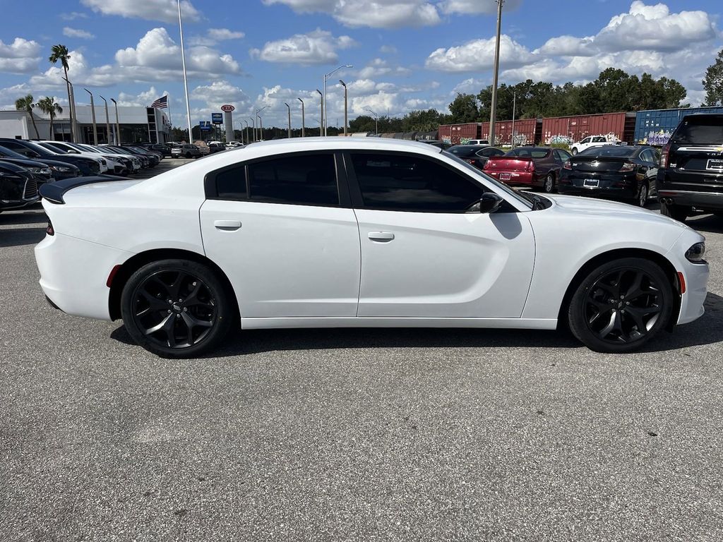 2020 Dodge Charger SXT 4