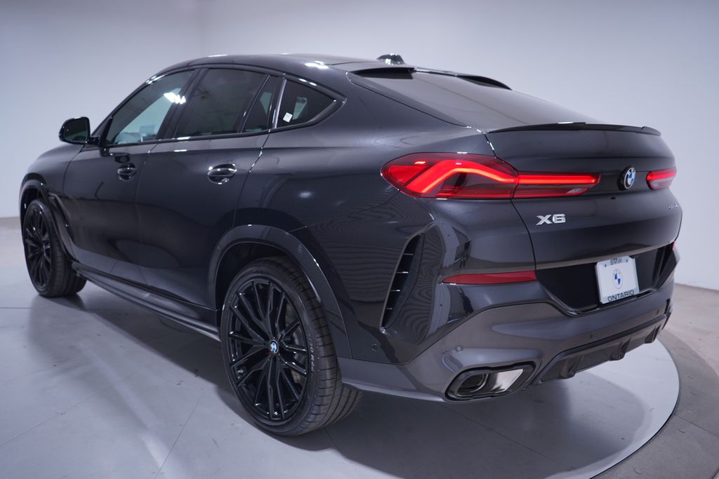Thumbnail: 2027 BMW X6 - 3
