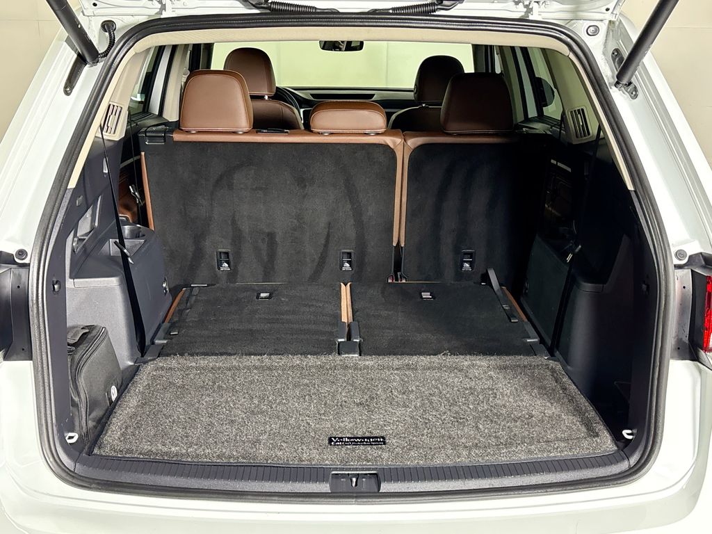 2023 Volkswagen Atlas 2.0T SE w/Technology