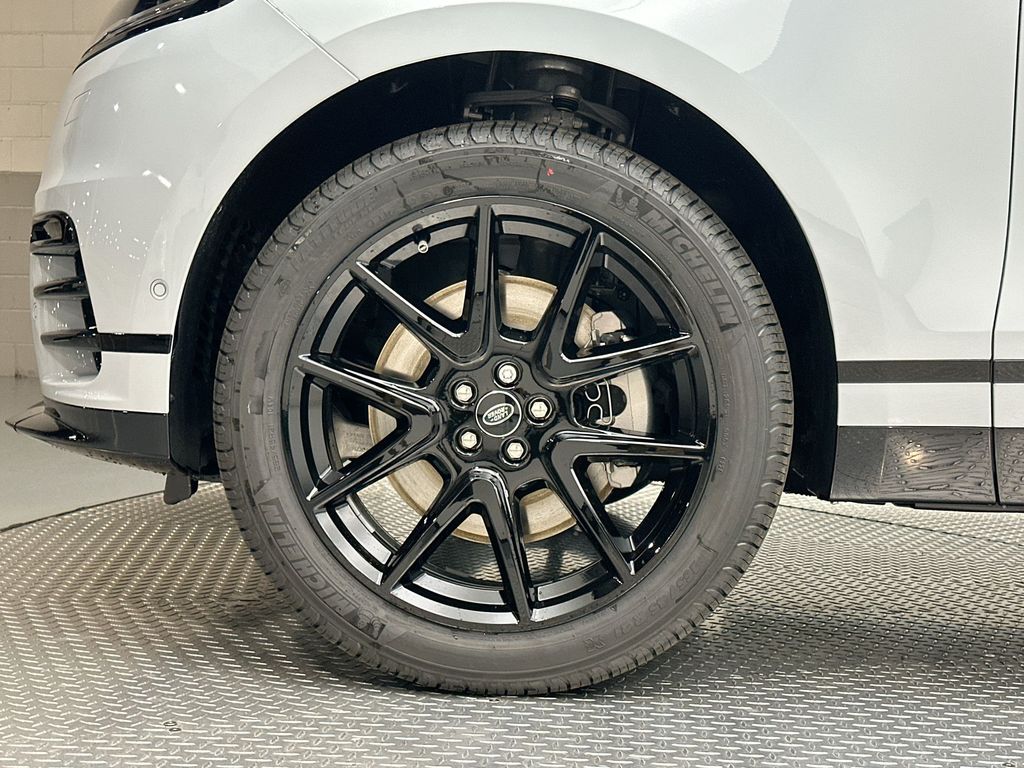 Thumbnail: 2026 Land Rover Range Rover Velar - 13