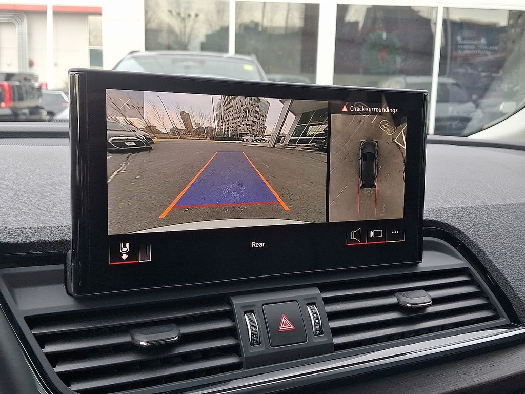 Thumbnail: 2023 Audi Q5 - 18