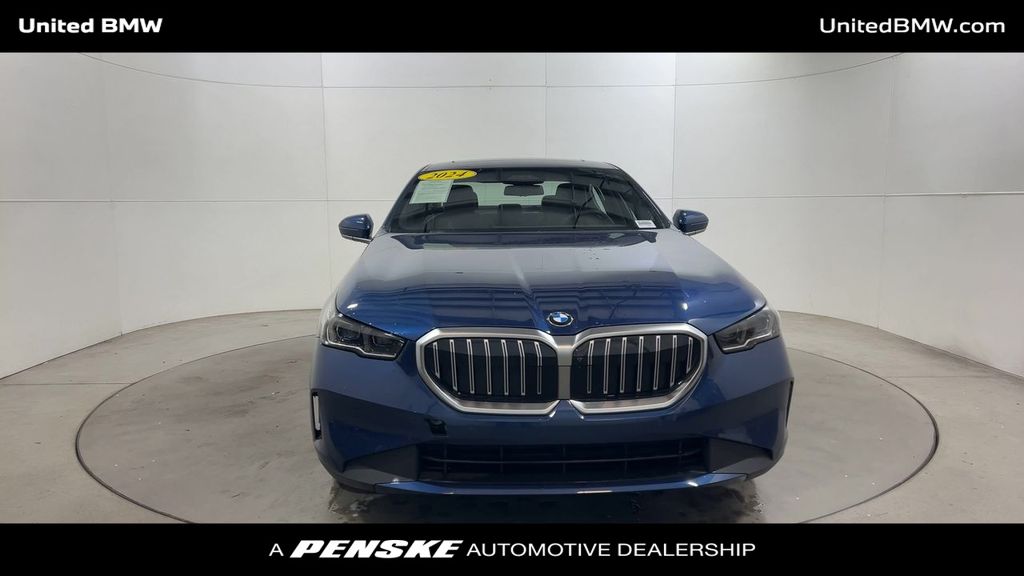 Thumbnail: 2024 BMW 5 Series - 3