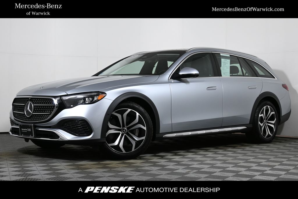 Thumbnail: 2025 Mercedes-Benz E-Class - 1