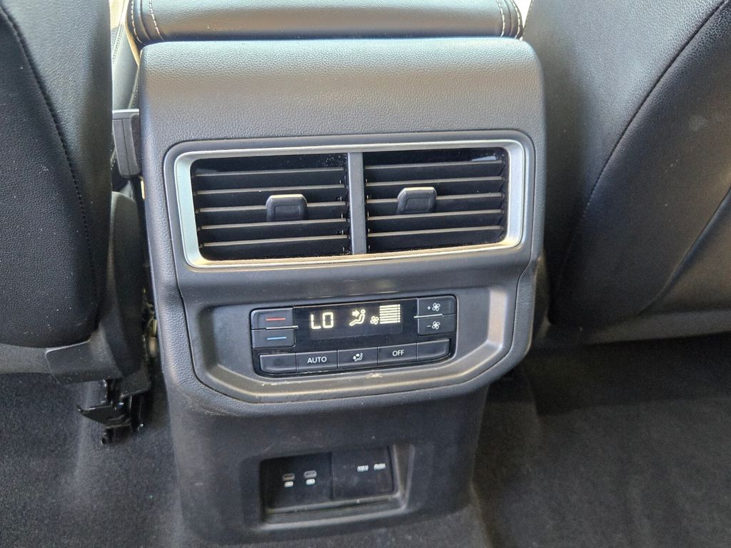 2024 Volkswagen Atlas - $26,500
