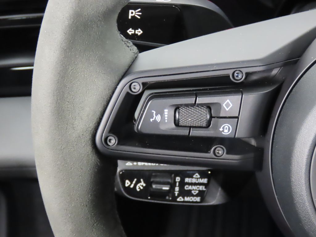 Thumbnail: 2020 Porsche Taycan - 20