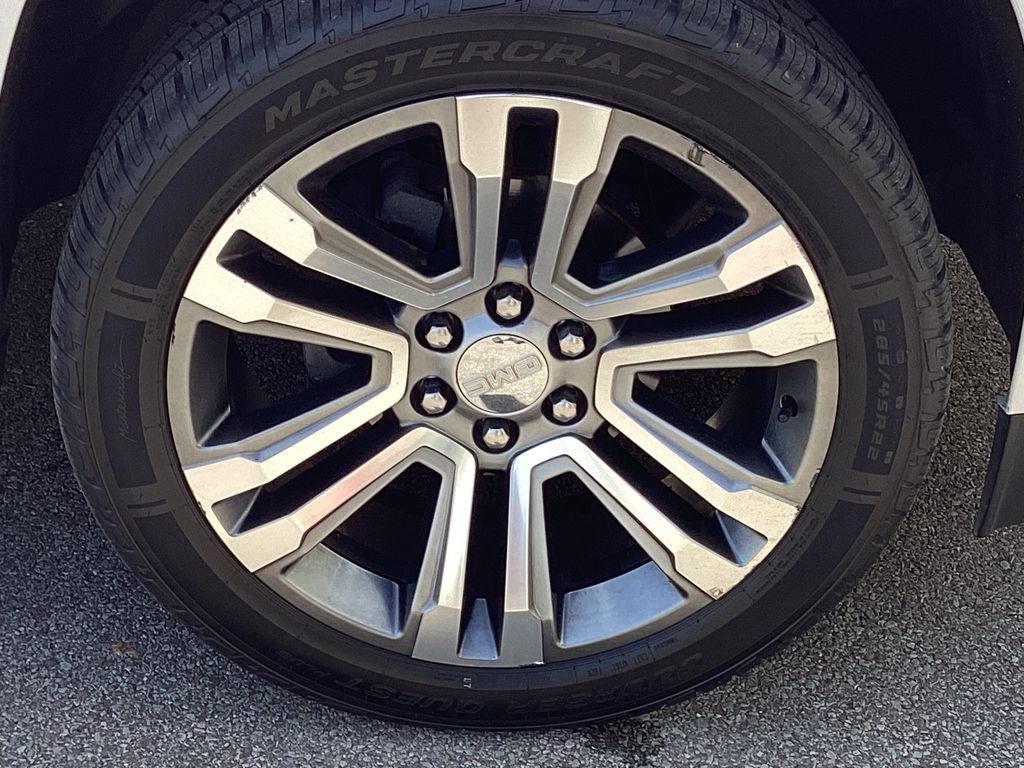 Used 2018 GMC Yukon SUV