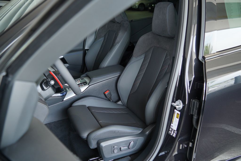 Thumbnail: 2026 BMW X3 - 9