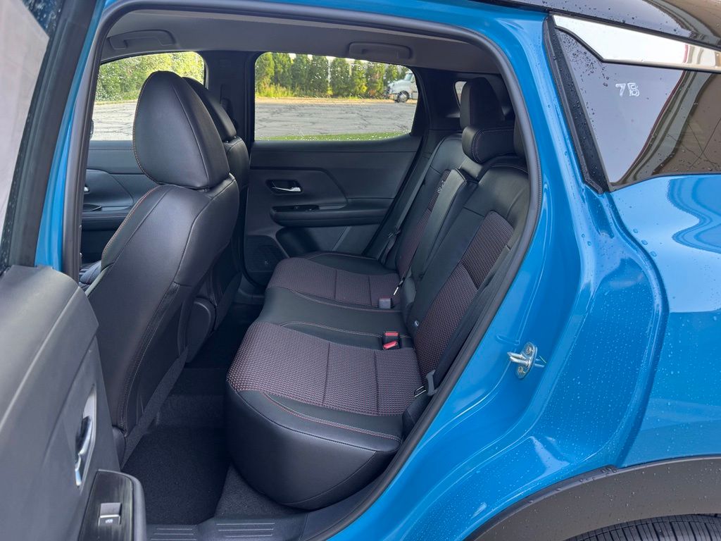 New 2026 Arctic Ice Blue Metallic / Super Black Two-tone Nissan SR image 10