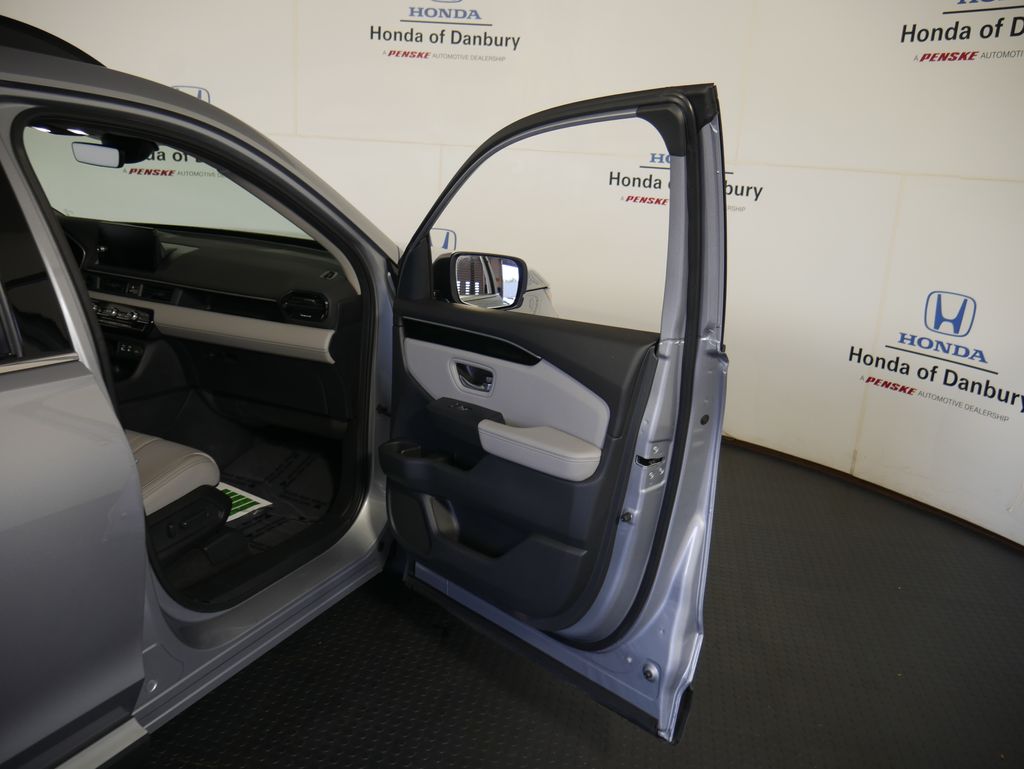 Thumbnail: 2024 Honda Pilot - 7