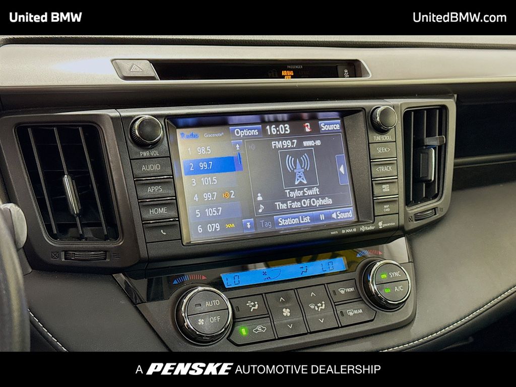 Thumbnail: 2016 Toyota RAV4 - 8