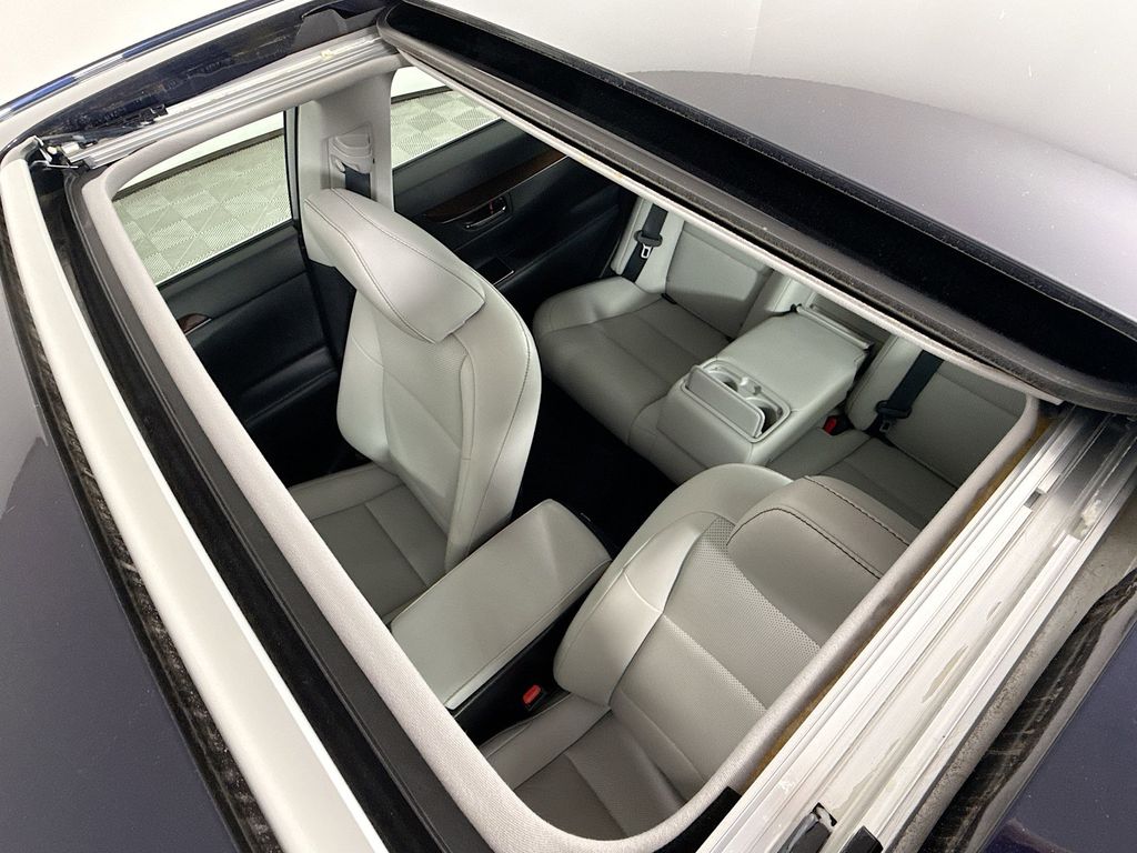 Thumbnail: 2017 Lexus ES - 21