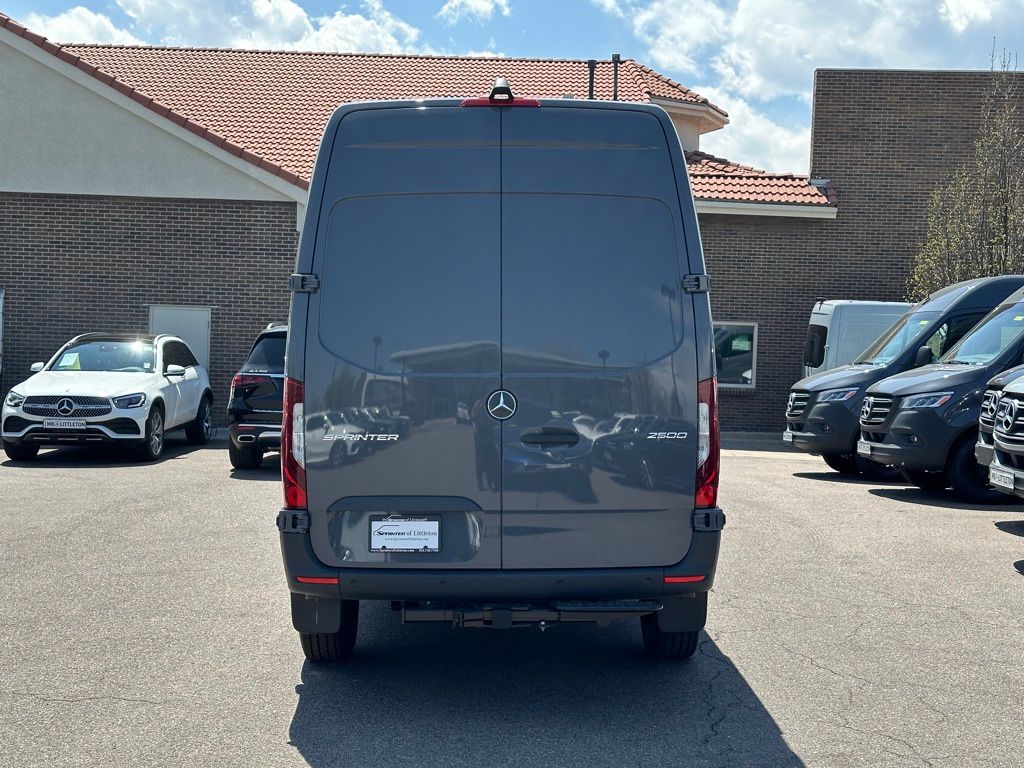 2024 Mercedes-Benz Sprinter 2500 Cargo 144 WB 4