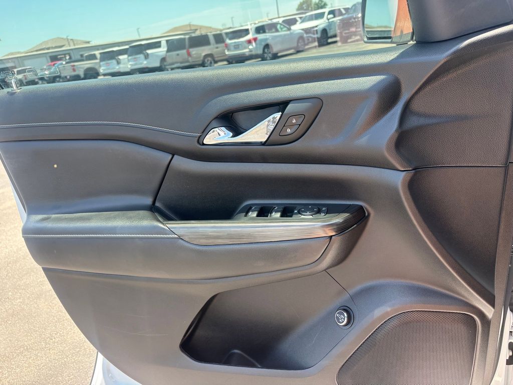 Used Car 2023 Gmc Acadia  Slt For Sale Under $30,000 In Austin, Texas