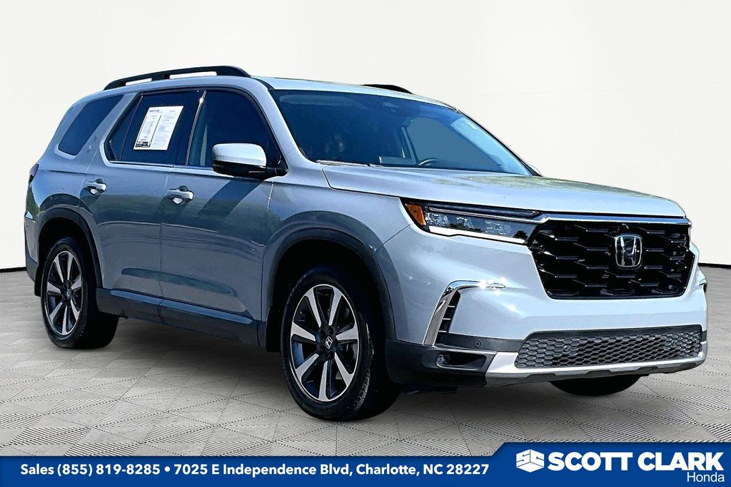 2023 Honda Pilot Elite AWD's photo