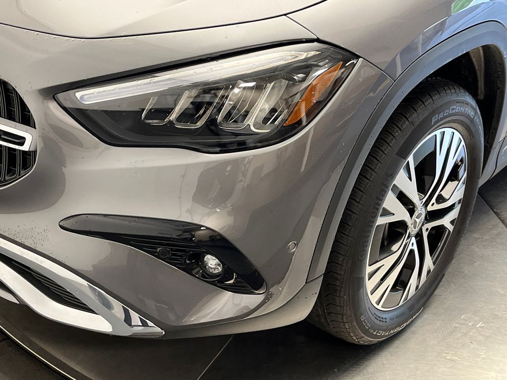 2025 Mercedes-Benz GLA 250 4MATIC 9