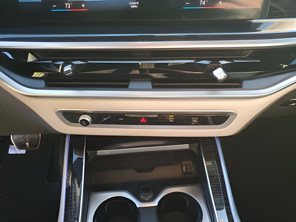 Used Car 2023 Bmw X7  M60i For Sale Under $70,000 In Austin, Texas