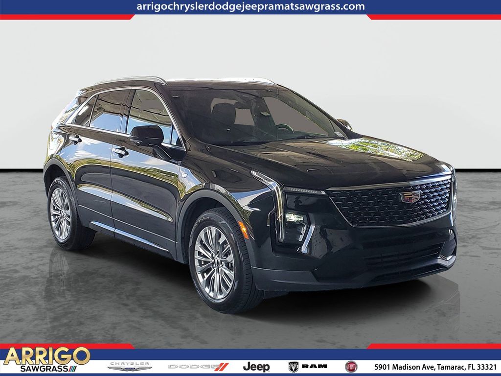 2025 Cadillac XT4 Premium Luxury