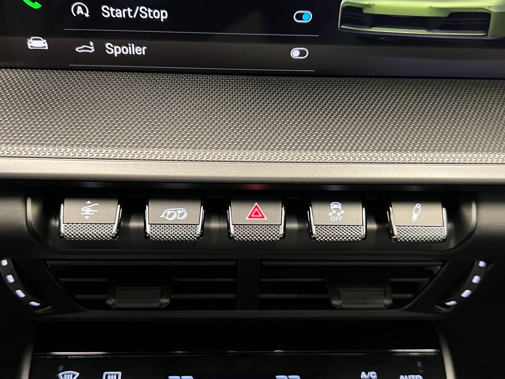 Thumbnail: 2026 Porsche 911 - 24