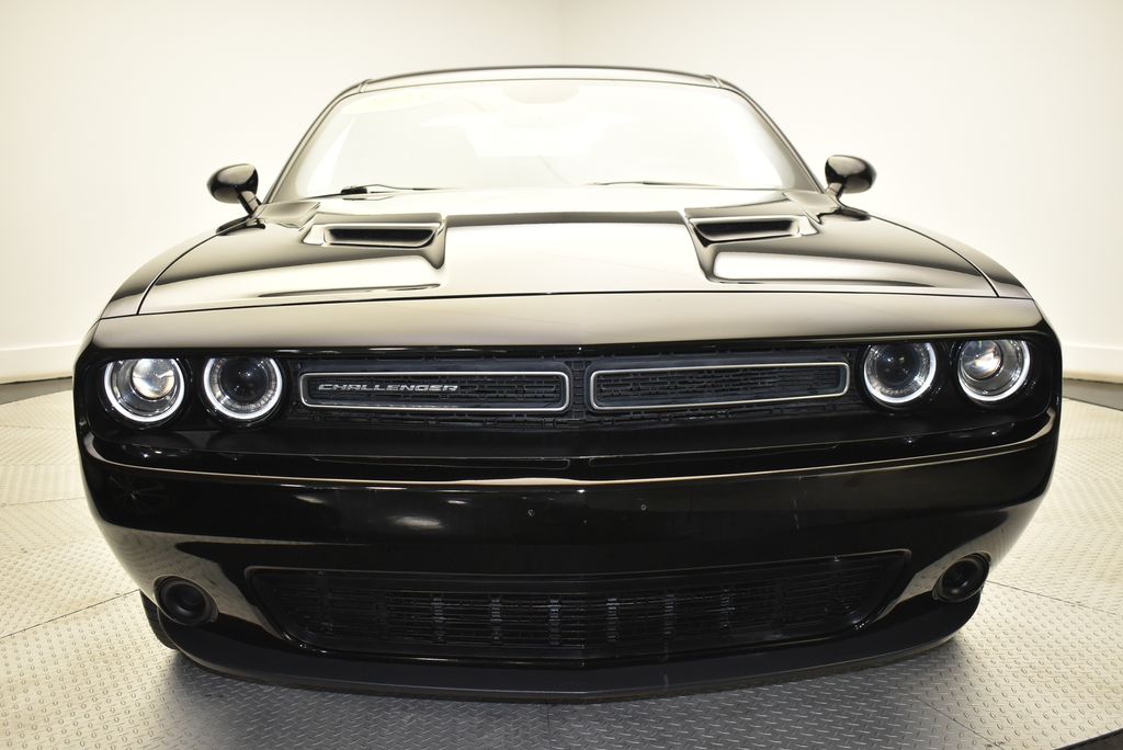 2023 Dodge Challenger SXT 2