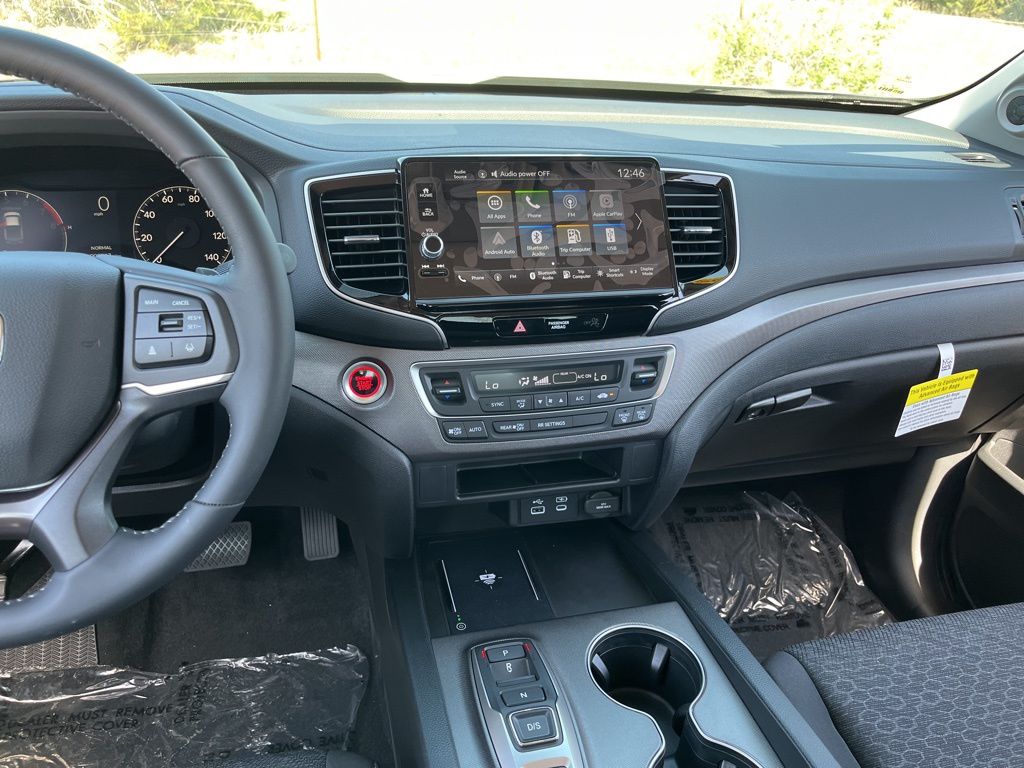2025 Honda Ridgeline Sport 9