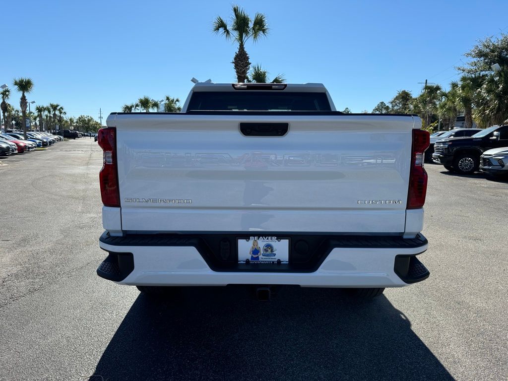 2025 Chevrolet Silverado 1500 Custom 7