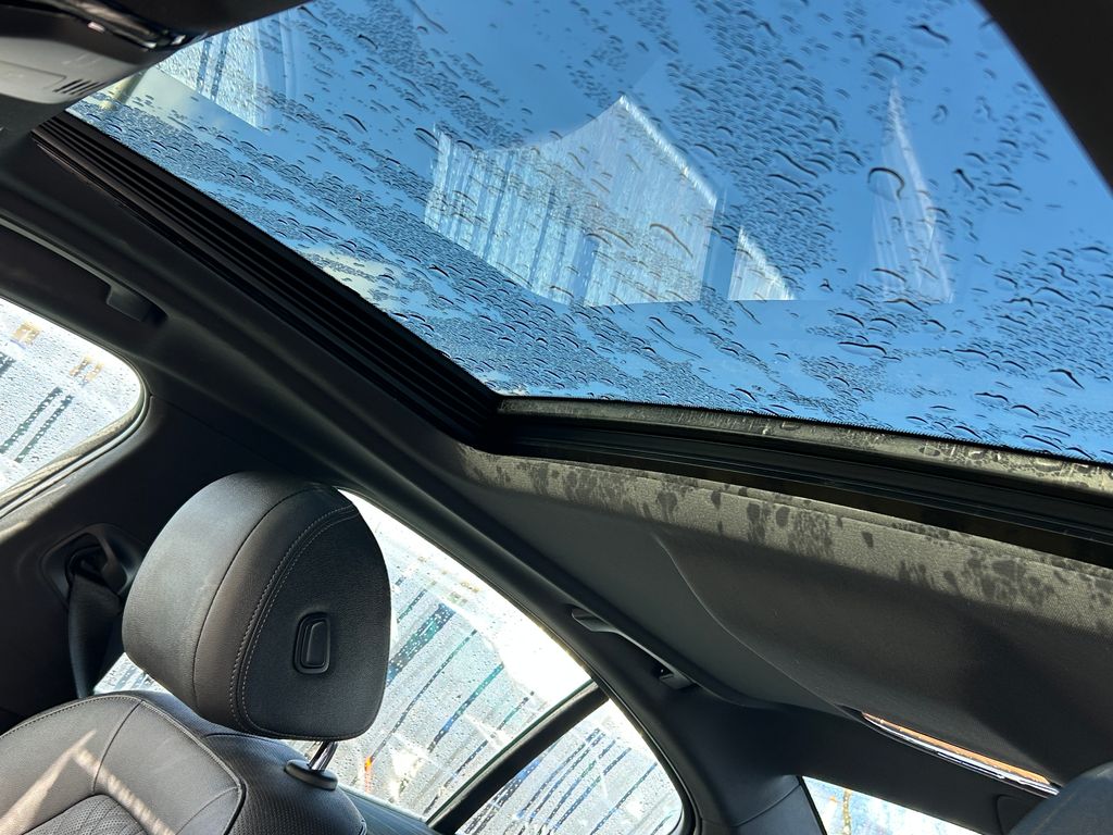 Thumbnail: 2022 BMW 5 Series - 16