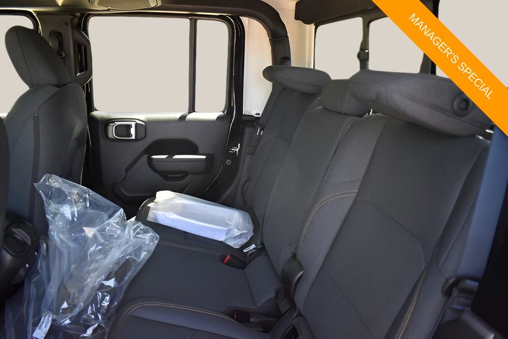 New Car 2025 Jeep Gladiator  Sport S For Sale Under $50,000 In Austin, Texas