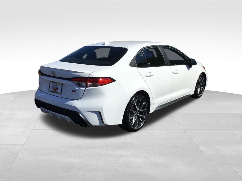Thumbnail: 2022 Toyota Corolla - 5
