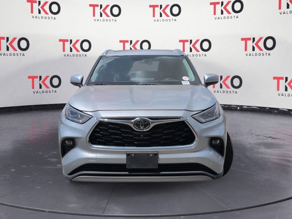Used 2023 Toyota Highlander SUV