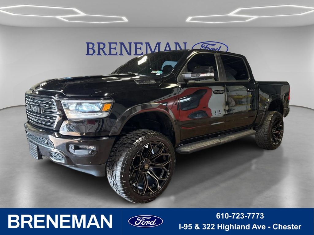 Diamond Black Crystal Pearlcoat 2022 RAM 1500 Pickup Truck Four-Wheel Drive 8-Speed Automatic