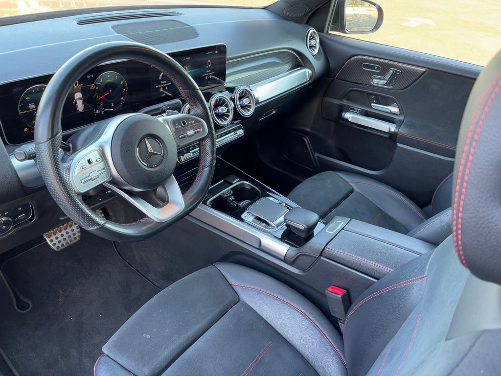 Thumbnail: 2020 Mercedes-Benz GLB - 9