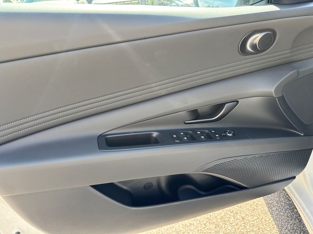 2026 Hyundai Elantra SEL Sport - 9